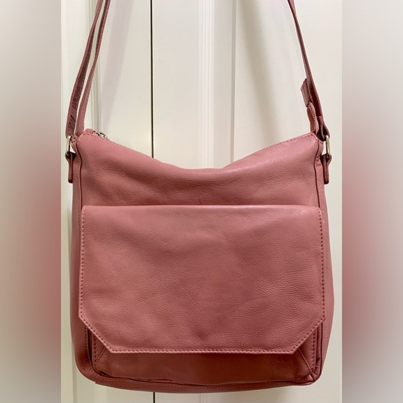 RFID Pelle Soft Pink Crossbody Messenger Envelope Zip Lined - Picture 13 of 16